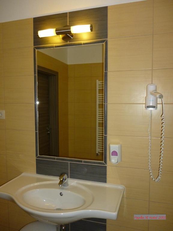 Paprika M1 Hotel เฮกเยชฮาโลม ห้อง รูปภาพ