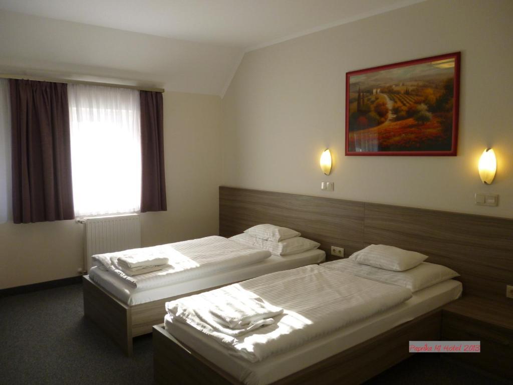 Paprika M1 Hotel เฮกเยชฮาโลม ห้อง รูปภาพ