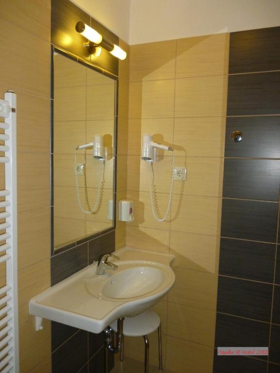 Paprika M1 Hotel เฮกเยชฮาโลม ห้อง รูปภาพ
